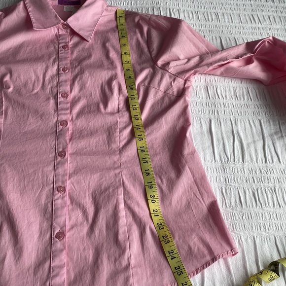Mojo USA Hot From Hollywood Barbie pink long sleeved button down shirt. NWT. Med - Picture 8 of 11